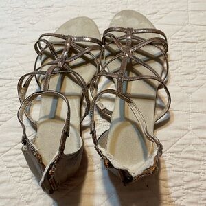 Gold/brown print sandals